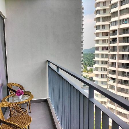 Hani Homestay Wifi Netflix Secure Parking Klia Usim Inti Aeon Mall Nilai Zewnętrze zdjęcie
