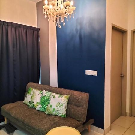 Hani Homestay Wifi Netflix Secure Parking Klia Usim Inti Aeon Mall Nilai Zewnętrze zdjęcie