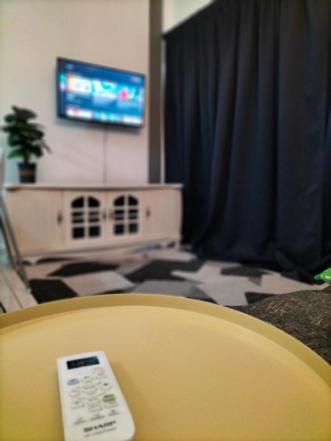 Hani Homestay Wifi Netflix Secure Parking Klia Usim Inti Aeon Mall Nilai Zewnętrze zdjęcie