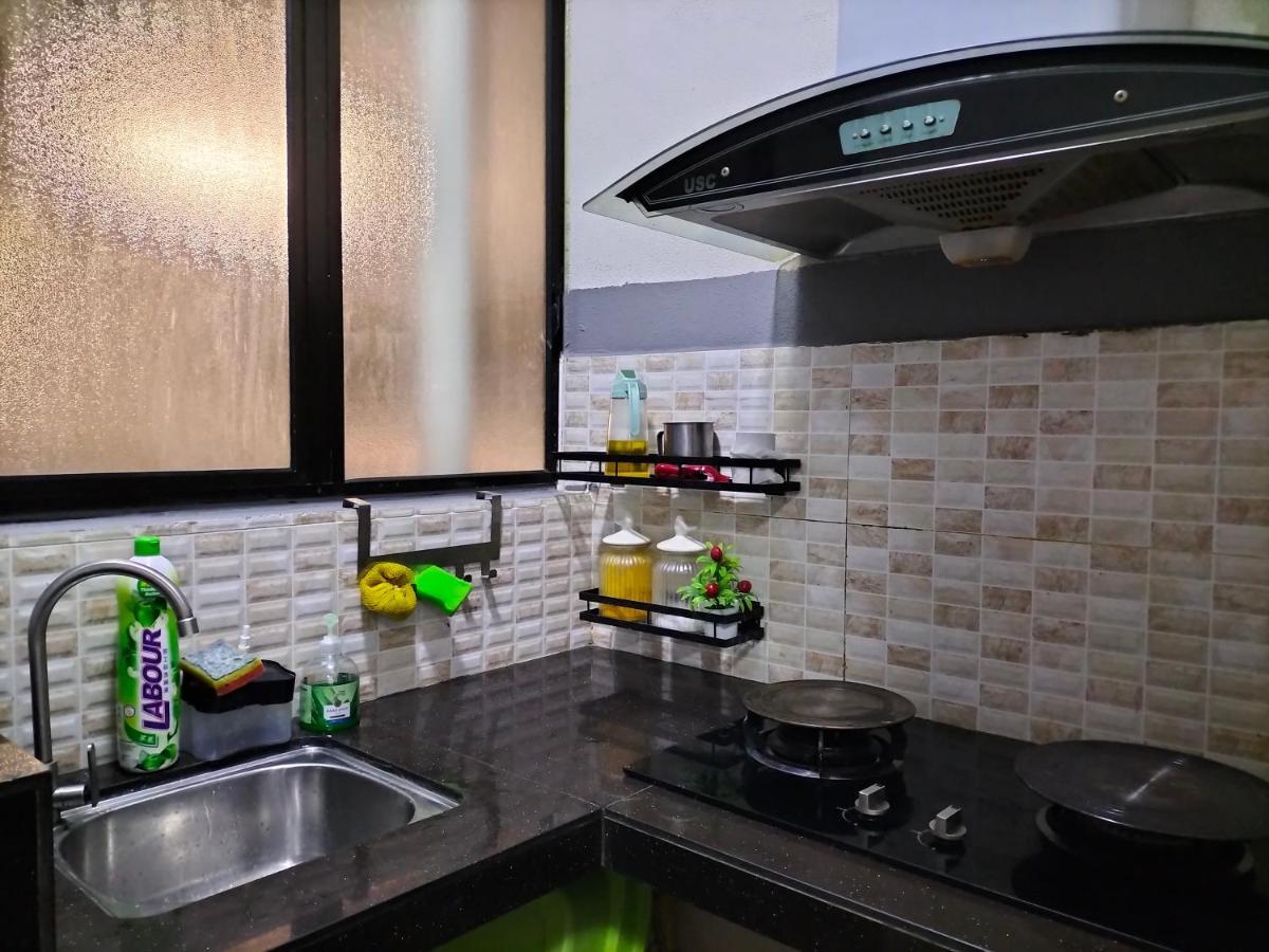 Hani Homestay Wifi Netflix Secure Parking Klia Usim Inti Aeon Mall Nilai Zewnętrze zdjęcie